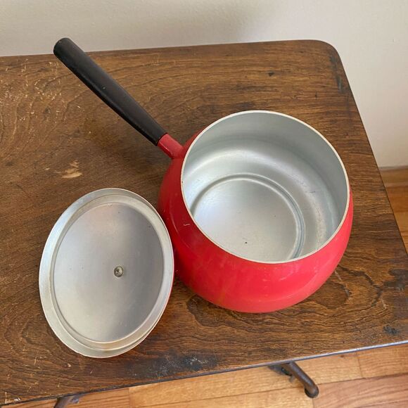 Vintage Red Fondue Pot Wooden Distressed Handle Replacement Retro 70s - Picture 5 of 6